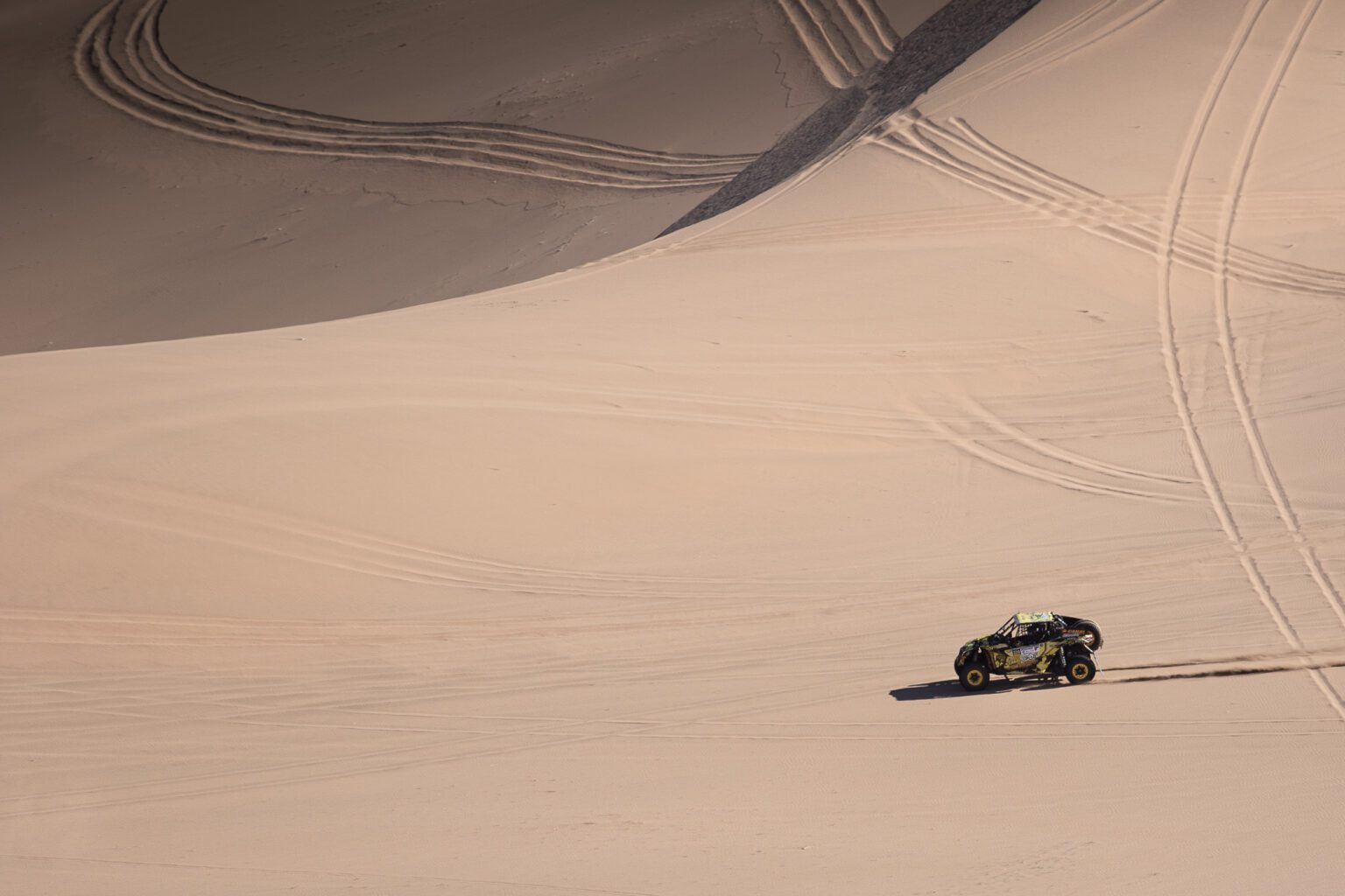 RODRIGO CABALLERO SE POSICIONA COMO LÍDER DEL ATACAMA RALLY EN COPIAPÓ ...